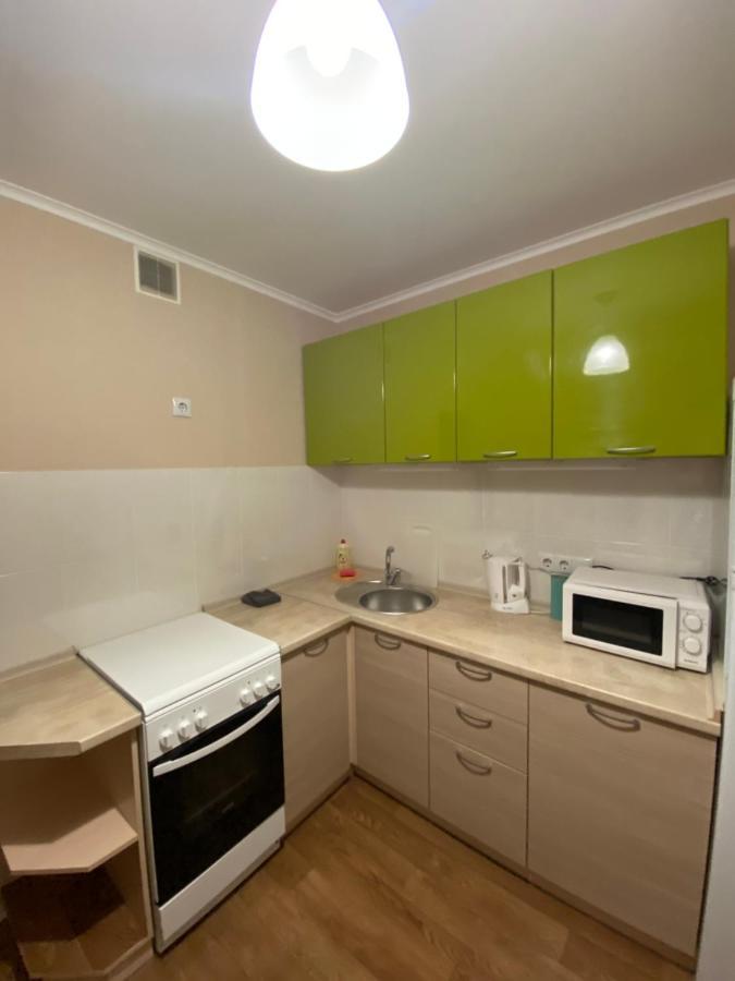 у 2 хвилинах від метро нова супер видова Apartment *
