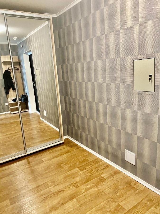 у 2 хвилинах від метро нова супер видова Kyiv